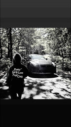 pretty girls lofe fast cars